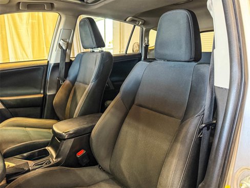 Used 2013 Toyota RAV4 XLE image 20