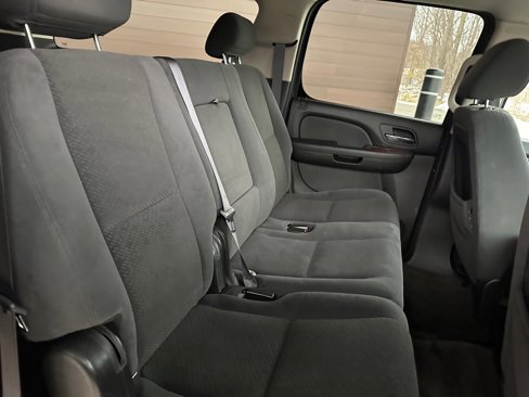 Used 2008 Chevrolet Suburban 2500 LT w/ Convenience Package 1 image 15
