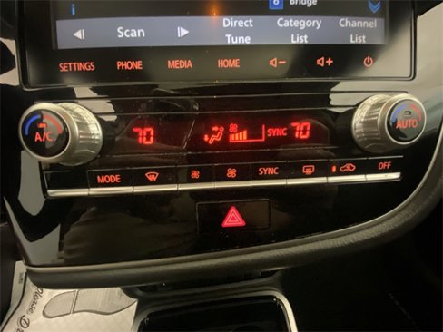 Used 2020 Mitsubishi Outlander SE image 18