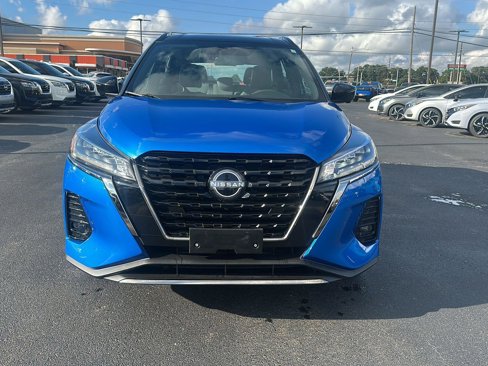 Used 2023 Nissan Kicks SR w/ SR Premium Package image 2