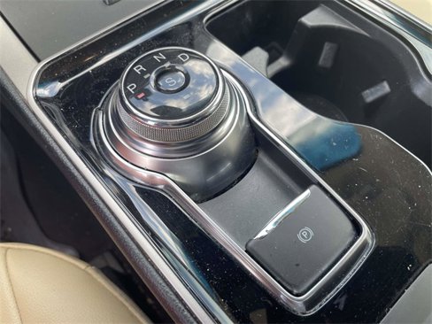 Used 2019 Ford Edge SEL w/ Equipment Group 201A image 29