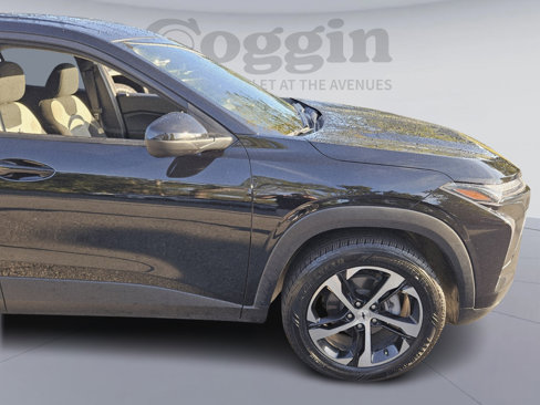 Used 2024 Chevrolet Trax RS w/ Sunroof Package image 8