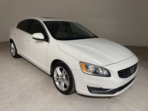 Used 2015 Volvo S60 T5 Premier image 4