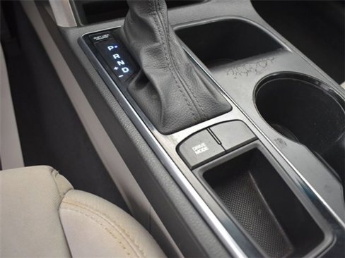 Used 2015 Hyundai Sonata SE image 15