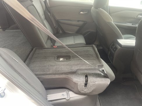 Used 2022 Nissan Rogue SV image 51
