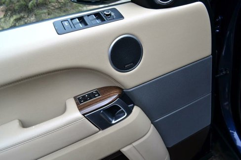 Used 2015 Land Rover Range Rover Sport HSE image 17