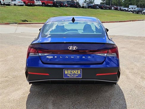New 2025 Hyundai Elantra Sport image 6