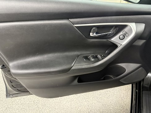 Used 2018 Nissan Altima 2.5 SV image 21