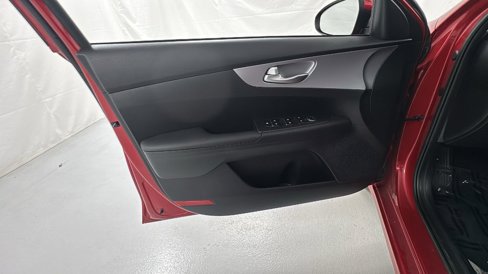 Used 2023 Kia Forte LXS image 16