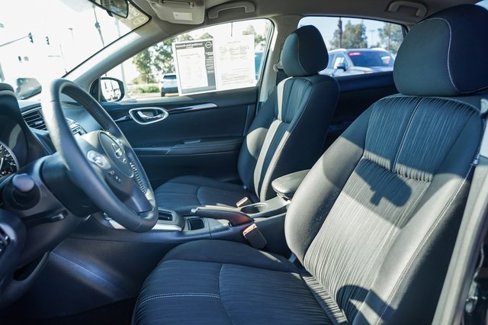 Certified 2016 Nissan Sentra SV w/ Driver's Assist Package image 18