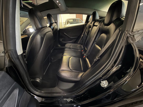 Used 2018 Tesla Model 3 Long Range image 19