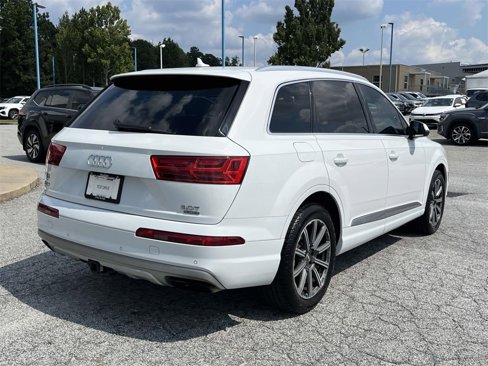 Used 2017 Audi Q7 3.0T Premium Plus w/ Premium Plus Package image 3