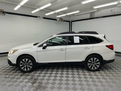 Used 2015 Subaru Outback 2.5i Limited image 2
