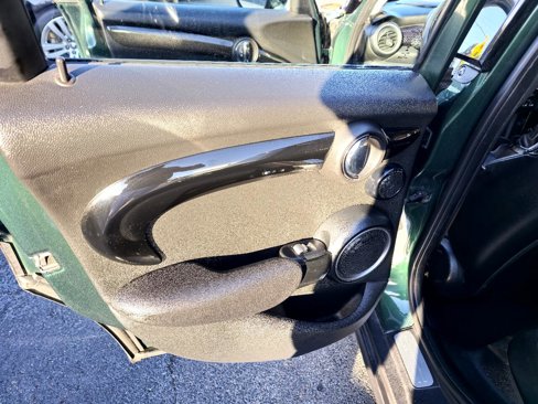 Used 2015 MINI Cooper S image 13