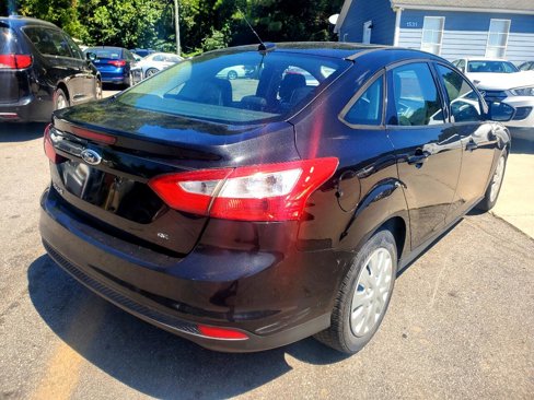 Used 2012 Ford Focus SE image 8