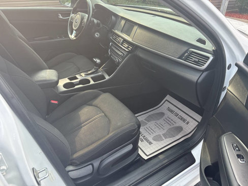 Used 2018 Kia Optima LX image 8