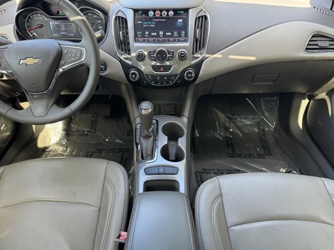 Used 2017 Chevrolet Cruze LT w/ Sun And Sound Package image 21