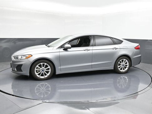 Used 2020 Ford Fusion SE image 5