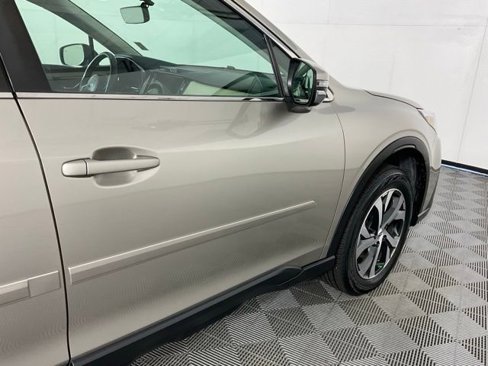 Used 2020 Subaru Outback Limited image 7