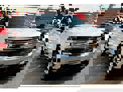 Used 2021 Chevrolet Silverado 1500 LT image 11