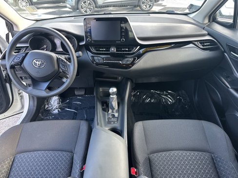 Used 2021 Toyota C-HR LE image 5