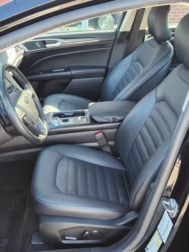 Used 2018 Ford Fusion SE w/ Fusion SE Technology Package image 13