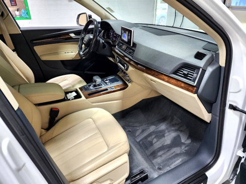 Used 2018 Audi Q5 2.0T Premium Plus w/ Premium Plus Package image 29
