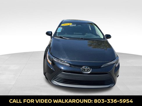 Used 2024 Toyota Corolla LE image 2