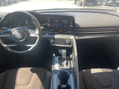 Used 2022 Hyundai Elantra SEL w/ Convenience Package image 21