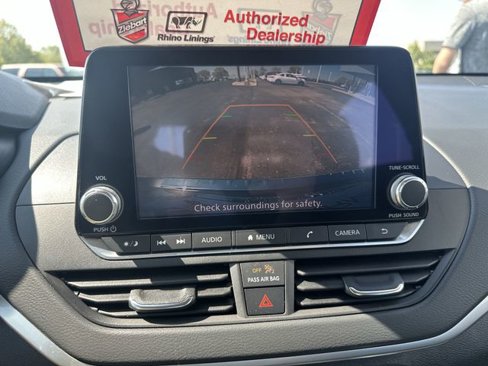 Certified 2022 Nissan Altima 2.5 SV image 15