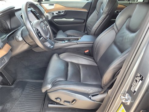 Used 2017 Volvo XC90 T6 Inscription w/ Vision Package image 19