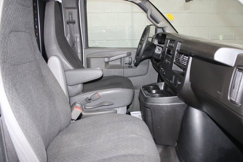Used 2022 GMC Savana 2500 w/ Driver Convenience Package image 7