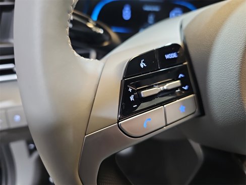 New 2025 Hyundai Elantra Sport image 16