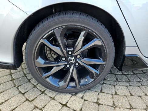 Used 2017 Honda Civic Sport image 32