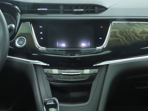 Used 2020 Cadillac XT6 Premium Luxury image 14