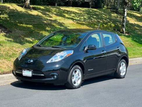 Used 2013 Nissan Leaf SV image 3