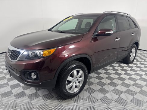 Used 2013 Kia Sorento LX w/ Convenience Pkg image 9