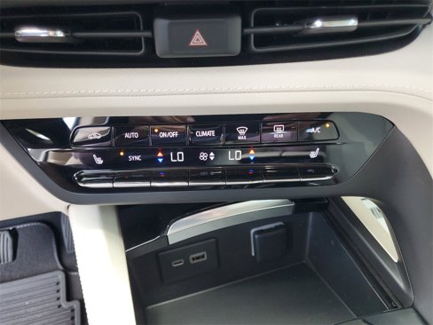 Certified 2021 Buick Envision Preferred image 26