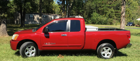 Used 2006 Nissan Titan SE image 2
