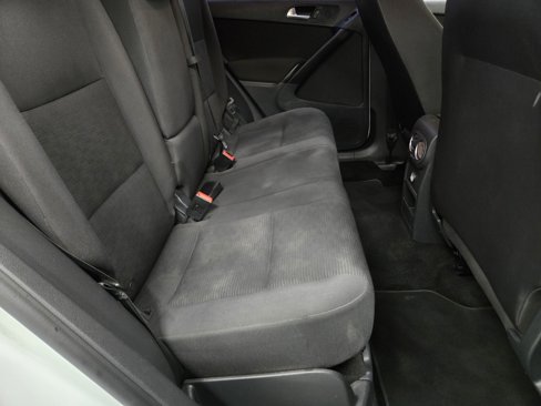 Used 2015 Volkswagen Tiguan S image 11