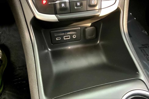 Used 2023 GMC Terrain SLT image 34