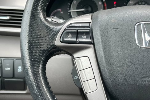 Used 2014 Honda Odyssey EX-L image 36
