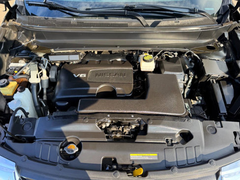 Used 2020 Nissan Pathfinder SL image 18