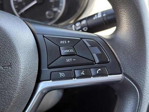 Certified 2022 Nissan Versa SV w/ Trunk Package image 21