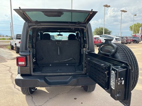 Used 2020 Jeep Wrangler Sport image 28