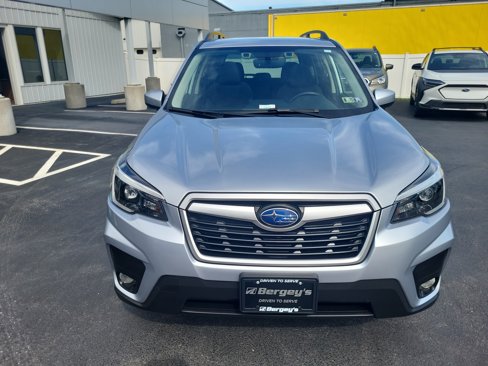 Used 2021 Subaru Forester Premium image 8