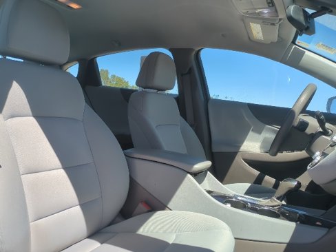 Used 2019 Chevrolet Malibu LT image 12