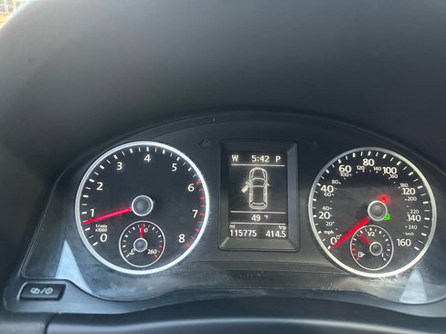 Used 2014 Volkswagen Tiguan S image 11