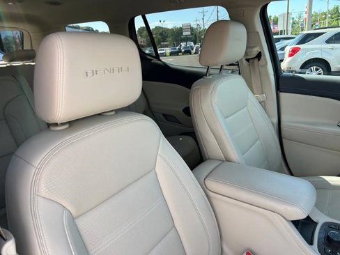 Used 2022 GMC Acadia Denali w/ Trailering Package image 26