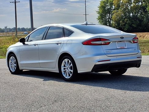 Used 2019 Ford Fusion SE image 28